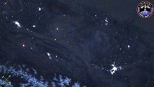 2017年5月13日20時00分頃(GMT) 、中国西部で捉えた流星です（画面中央左）．